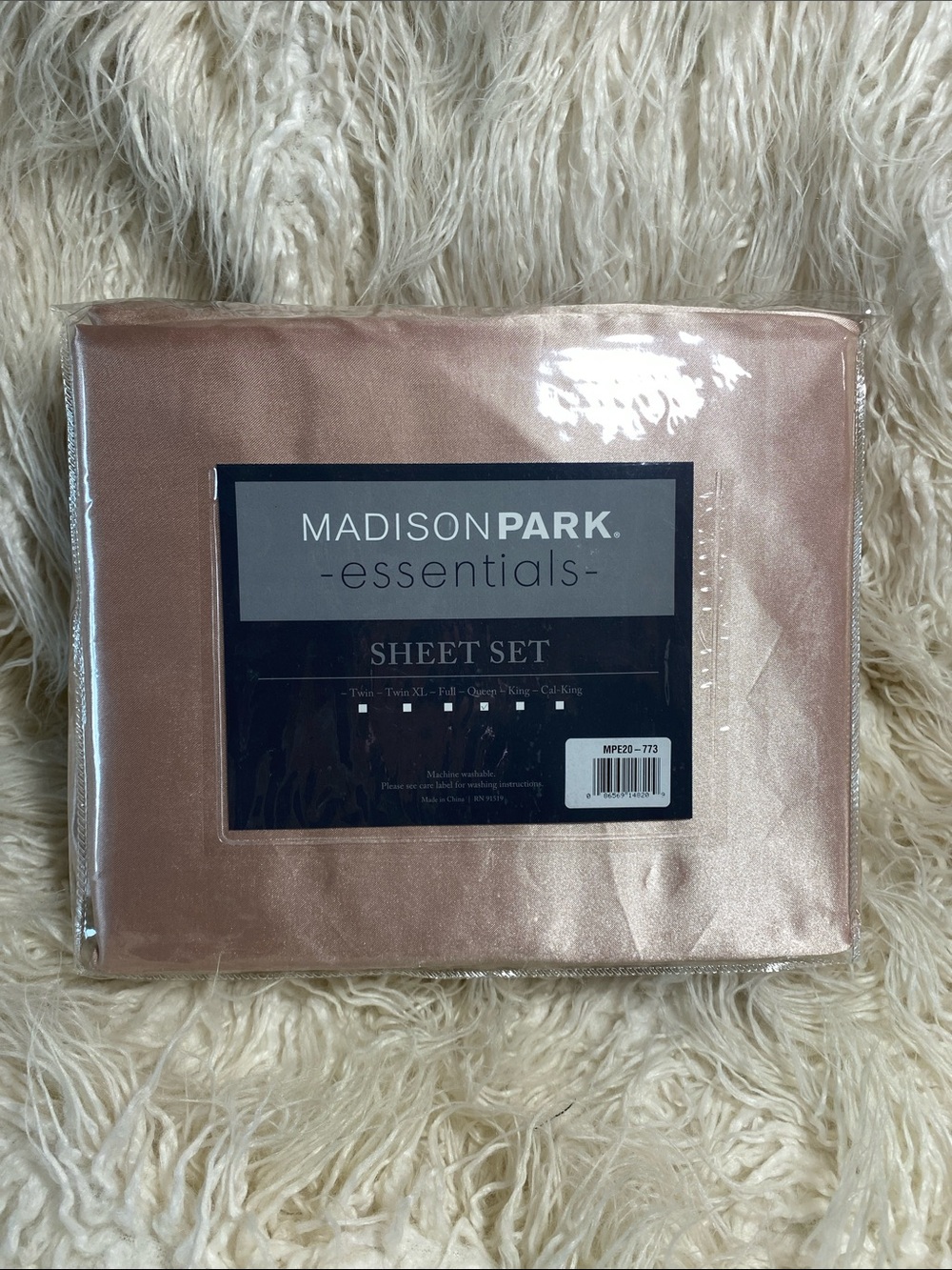 😴NWT😴 Madison Park Essentials, 6-Piece Satin Sheet Set, Queen, Blush